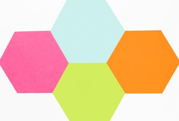 Vue de dessus hexagone de papier coloré