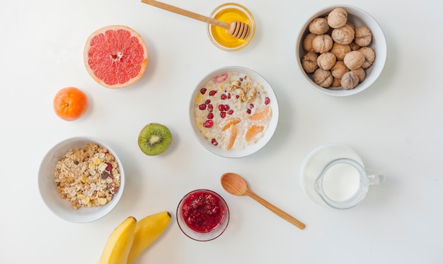 Photo gratuite vue de dessus petit déjeuner sain