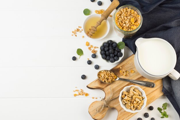 Vue de dessus savoureux petit déjeuner