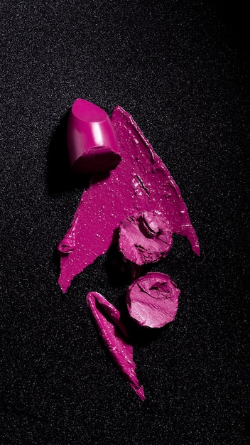 Vue de dessus texture de rouge à lèvres violet