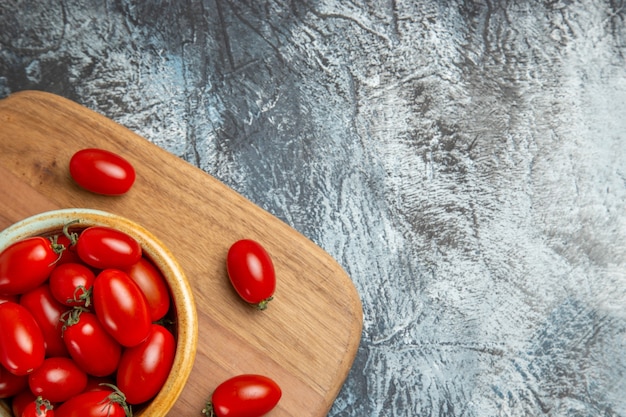 Vue de dessus tomates cerises rouges