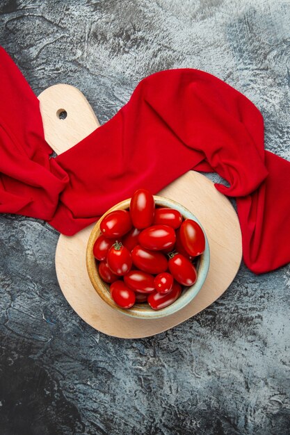 Vue de dessus tomates rouges fraîches