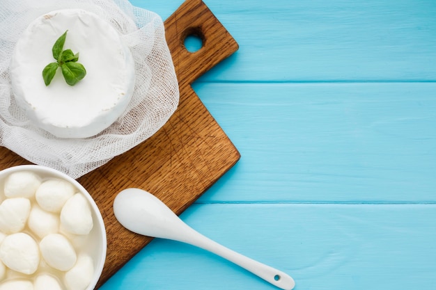 Vue De Dessus Variété De Fromage Frais Sur La Table