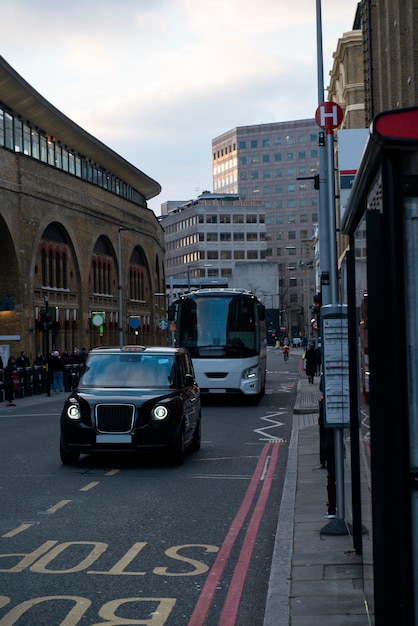 Vue du trafic dans la ville de Londres