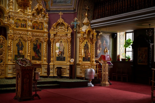 Photo gratuite vue des éléments architecturaux de l'église