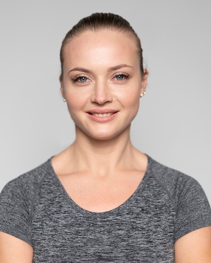 Photo gratuit vue de face du bel homme