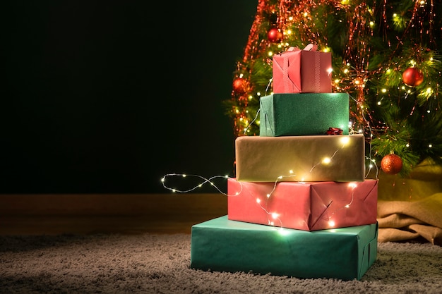 Photo gratuite vue de face du concept de cadeau de noël