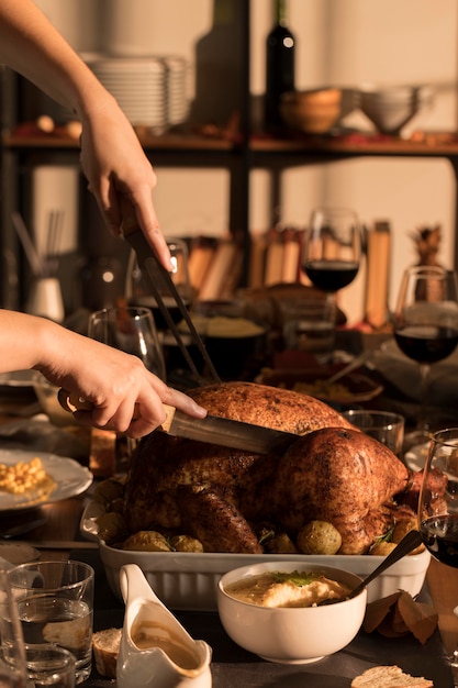 Vue de face du délicieux repas de Thanksgiving