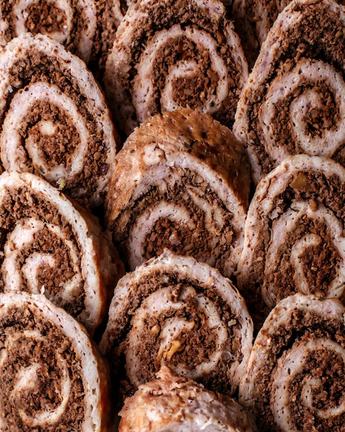 Vue de face pâté de viande roule délicieux délicieux