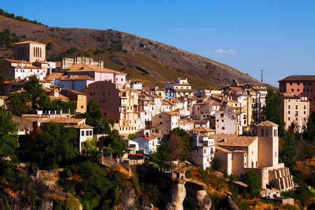 Vue générale de Cuenca en été