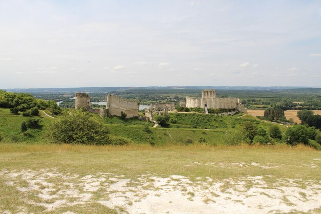 Vue grand angle du château Gaillard en France