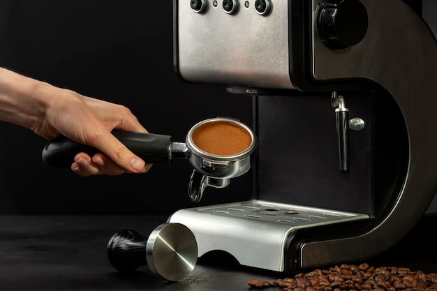 Vue de l'outil utilisé pour presser et faire du café