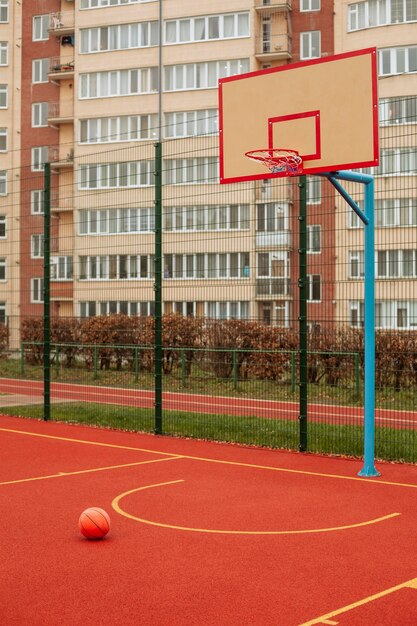 Vue d'un terrain de basket