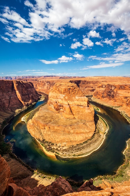 Vue verticale du célèbre Horseshoe Bend, USA