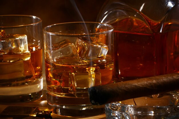 Whisky froid et cigare