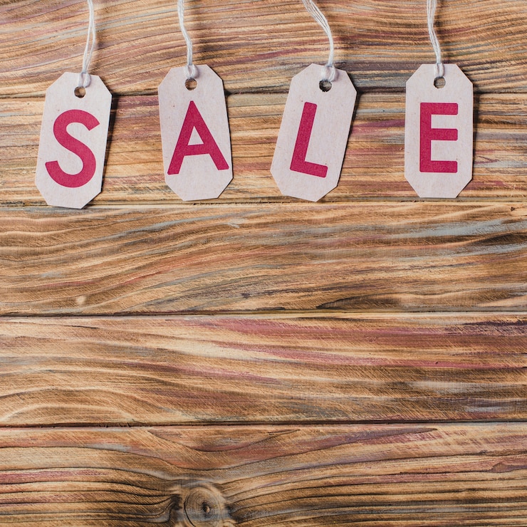 Photo gratuit word &#39;sale&#39; fait avec des billets