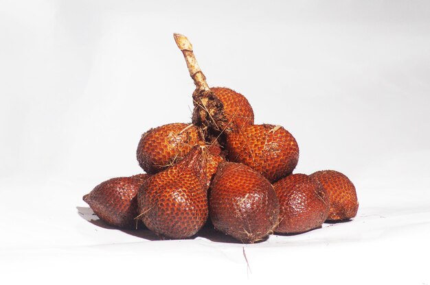 Photo 08 une grappe de fruits de salak