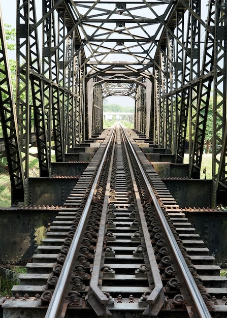 Photo 100 ans de khlong chan di steel railway bridge chawang nakhon si thammarat thaïlande