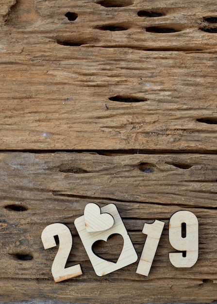 2019 coeur en bois sur bois