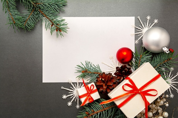 2021 bonne année, joyeux Noël décorations flatlay.