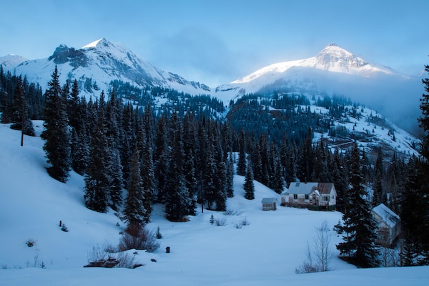 Abandonner la ville minière près d'Ouray, Colorado.