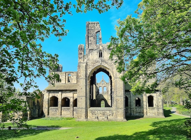 Abbaye de Kirkstall un monastère cistercien en ruine à Kirkstall Leeds West Yorkshire UK