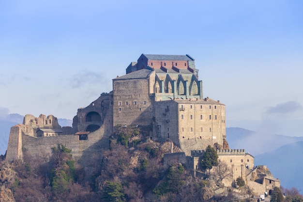 Abbaye St Michel Sacra di San Michele Italie Édifice médiéval monastique