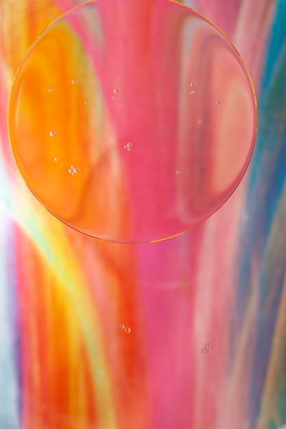 Abstrait multicolore avec des bulles.