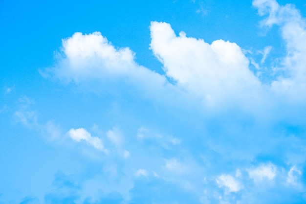 Abstrait nuageux belles stries naturelles de ciel et cloudsxUn beau paysage naturel