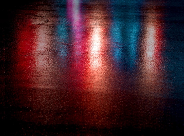 Abstrait urbain. Ombres et lumières de la ville de New York. Rues de New York après la pluie avec des réflexions sur l'asphalte mouillé