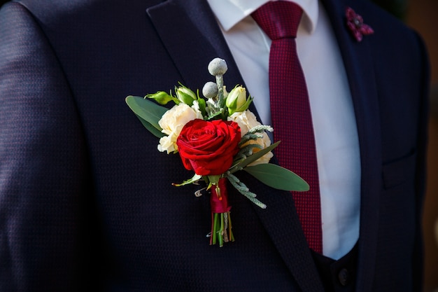 Les accessoires du marié le jour du mariage