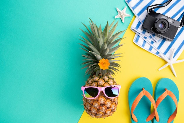 Accessoires de plage pour les vacances d&#39;été et le concept de vacances.