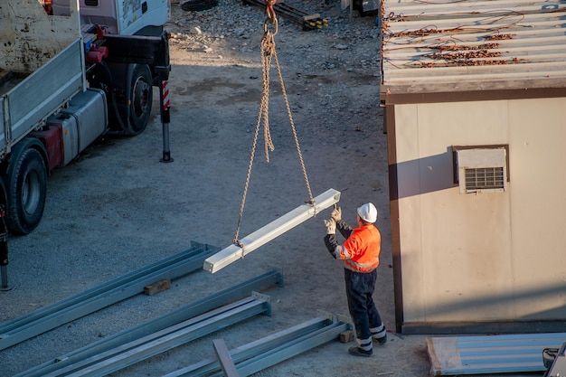 Accrochage à la grue