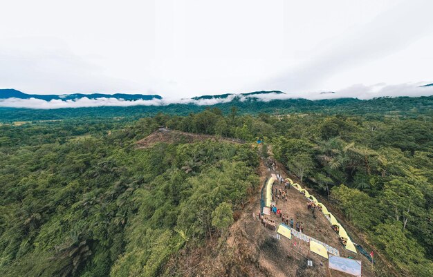 Photo activités de camping au fort de bukit tajadi bukit tak jadi, un ancien bastion des padri