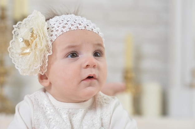 Adorable petite fille mignonne