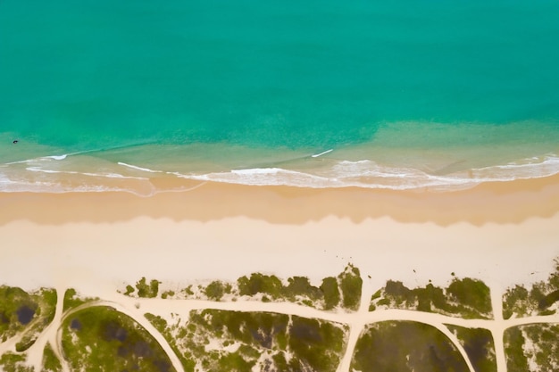 Aerial Bliss Superbe plage de sable blanc d'en haut