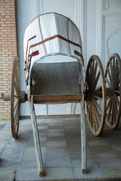 Photo affichage de chariot en bois en ouzbékistan