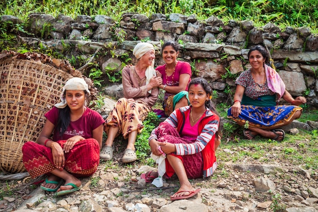 Les agricultrices dans la rizière Népal