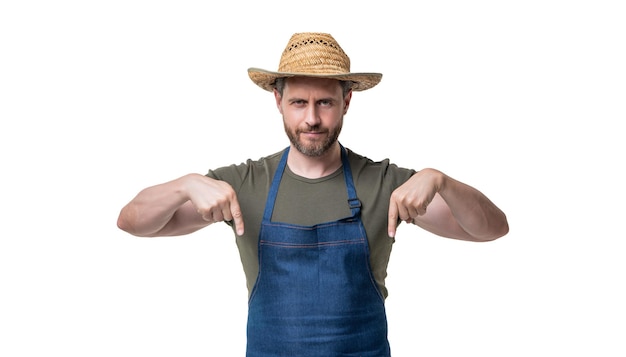 Photo agronome caucasien en chapeau et tablier isolé sur fond blanc