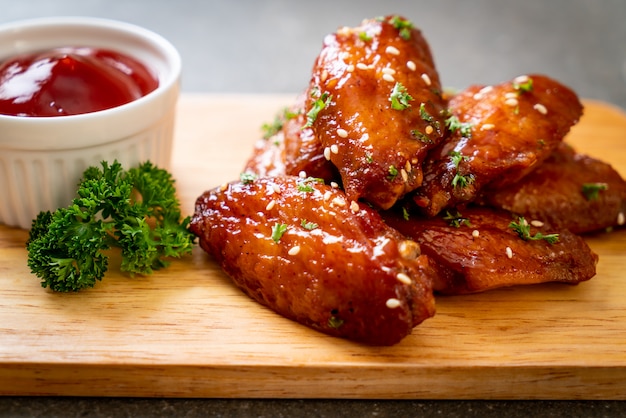 ailes de poulet barbecue au sésame blanc