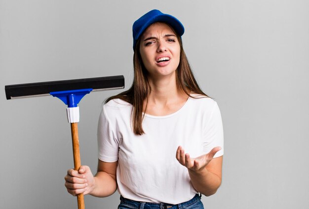 L'air désespéré, frustré et stressé