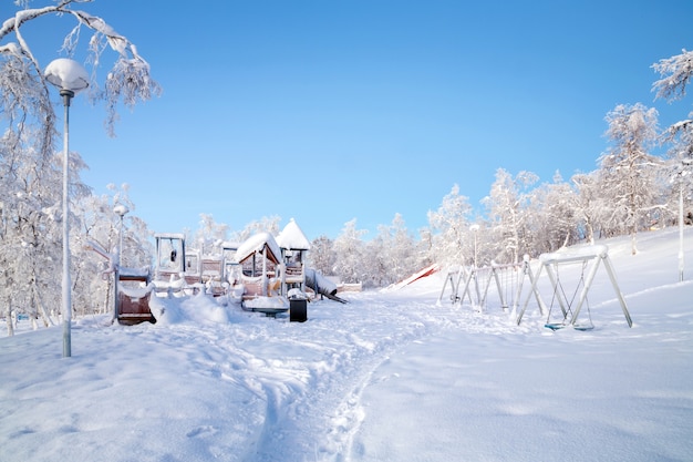 Aire de jeux en hiver