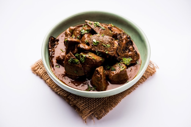 Alevins de foie de mouton ou Kaleji masala, recette populaire non végétarienne d'Inde et du Pakistan