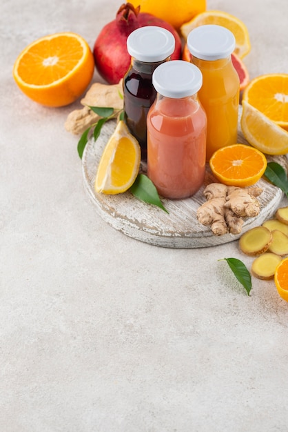 Photo aliments et jus stimulant l'immunité aux agrumes et au gingembre