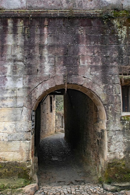 Allée couverte ou ruelle à santillana del mar cantabria