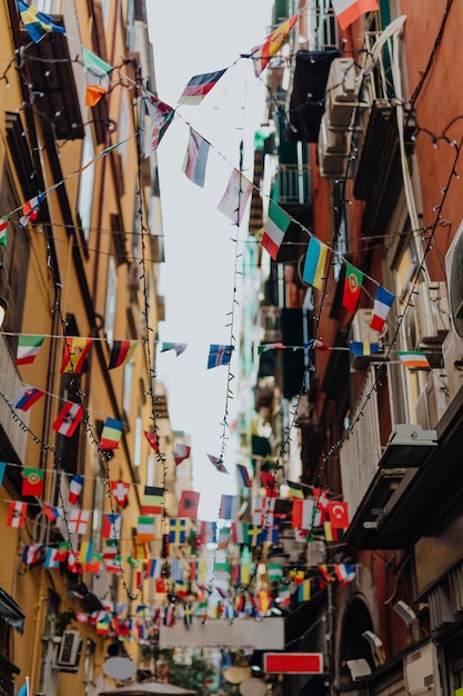 Allée festive à Naples, Italie