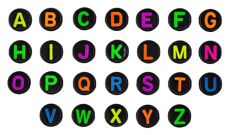 Photo alphabet de perles en plastique isolé sur un blanc