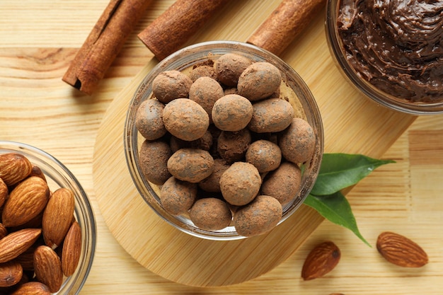 Des amandes savoureuses et sucrées au chocolat