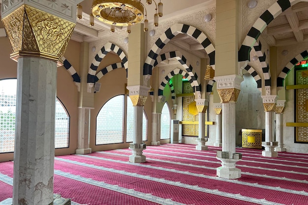 Aménagement intérieur de la mosquée