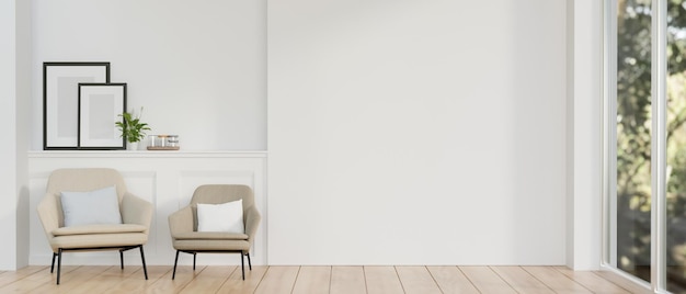 L'aménagement intérieur d'un salon contemporain comporte des fauteuils et un parquet.